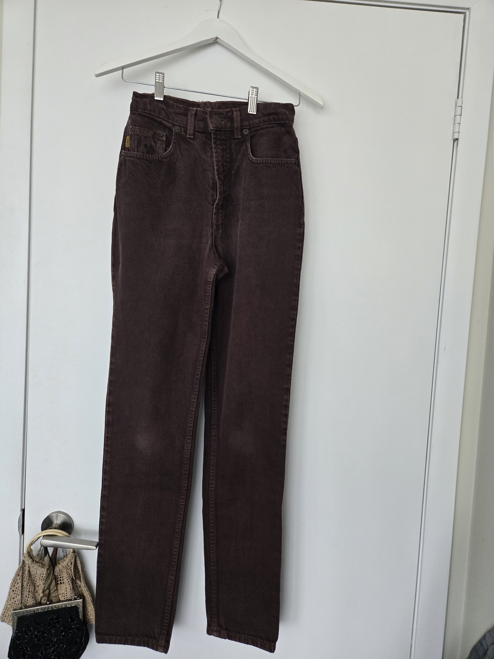 Dark Brown Lois Jeans